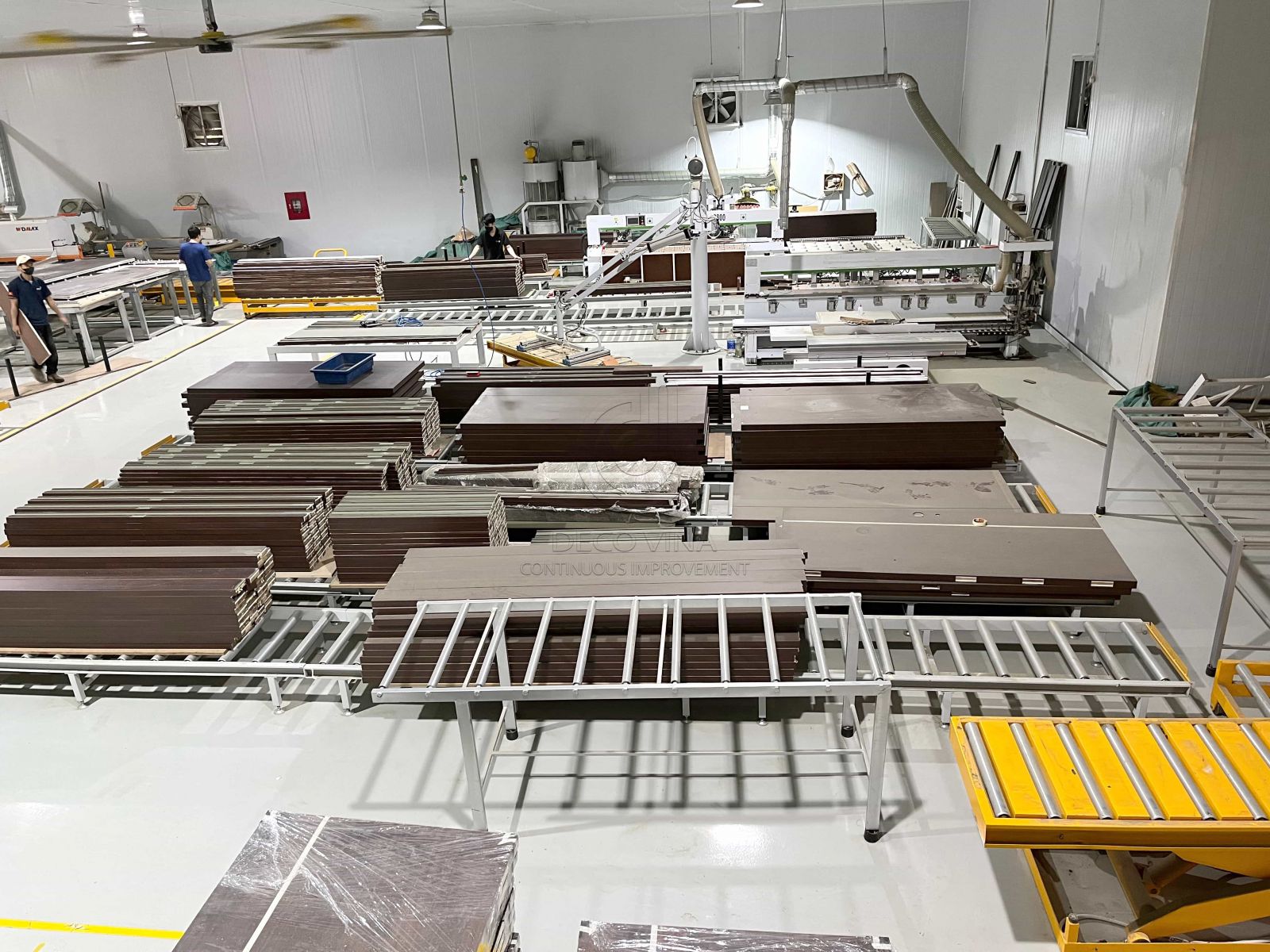 đơn vị sản xuất cửa gỗ công nghiệp mdf
